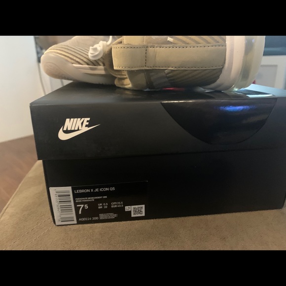 Lebron X John Elliott limited edition - Picture 3 of 3